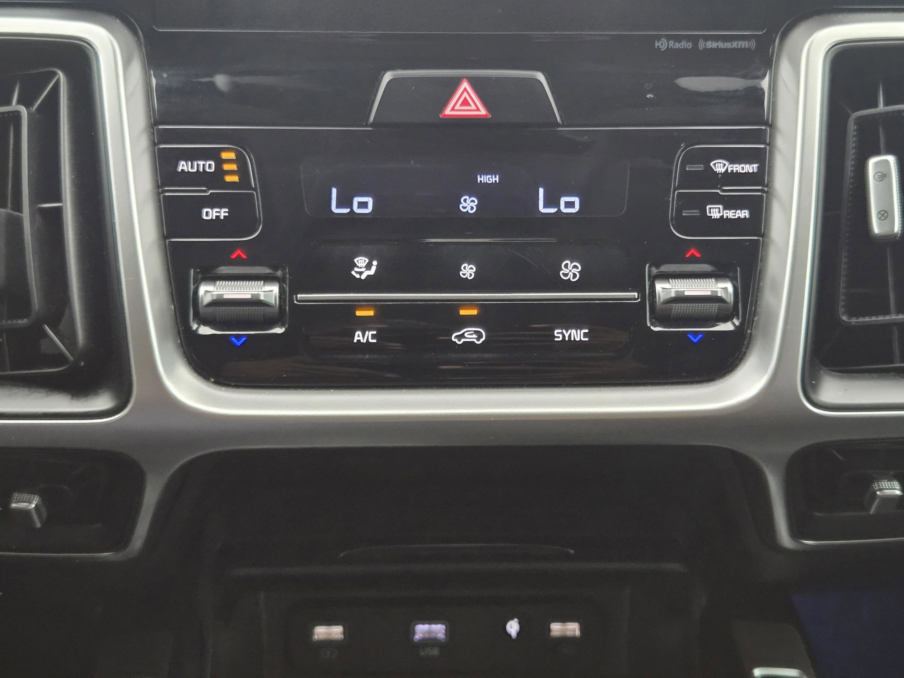 Used 2021 Kia Sorento EX w/ Panoramic Sunroof Package FWD image 15