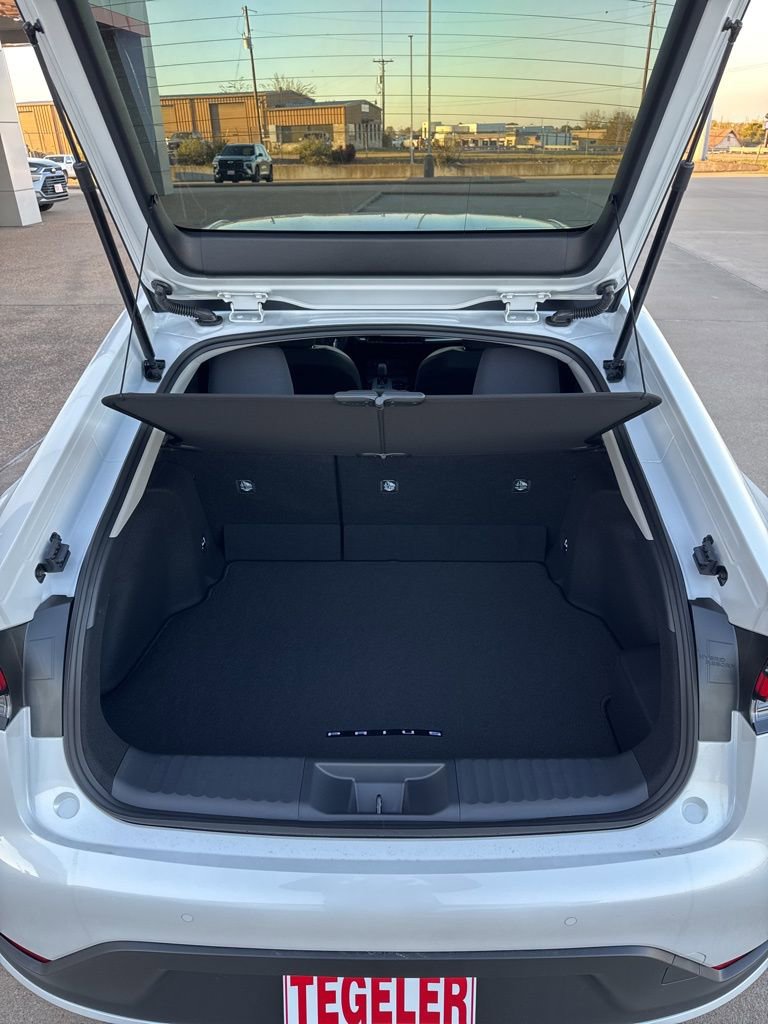 New 2026 Toyota Prius LE image 11