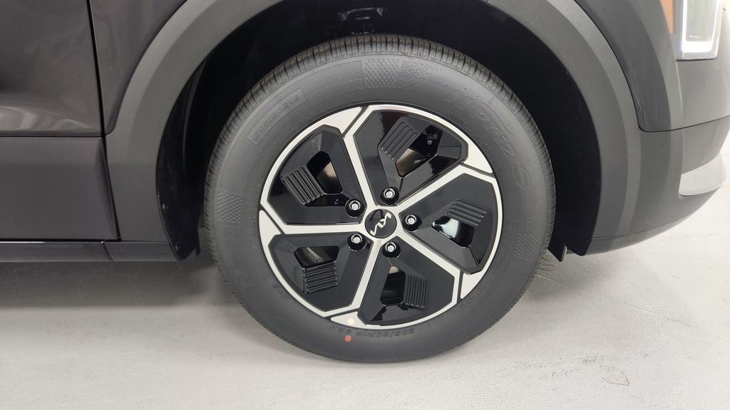 New 2026 Kia Niro LX FWD image 9