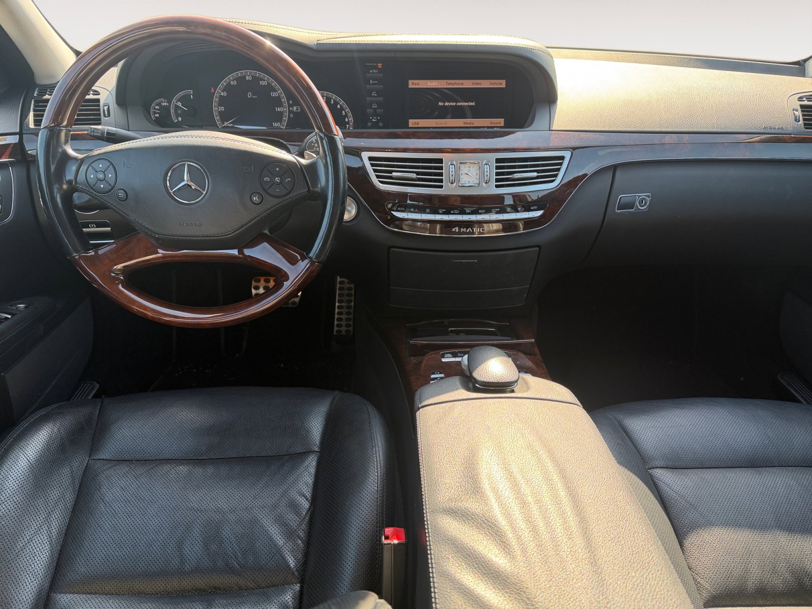 Used 2011 Mercedes-Benz S 550 4MATIC image 10
