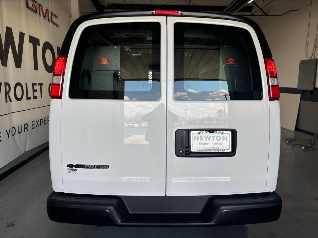 New 2025 Chevrolet Express 2500 Work Van w/ Driver Convenience Package image 11
