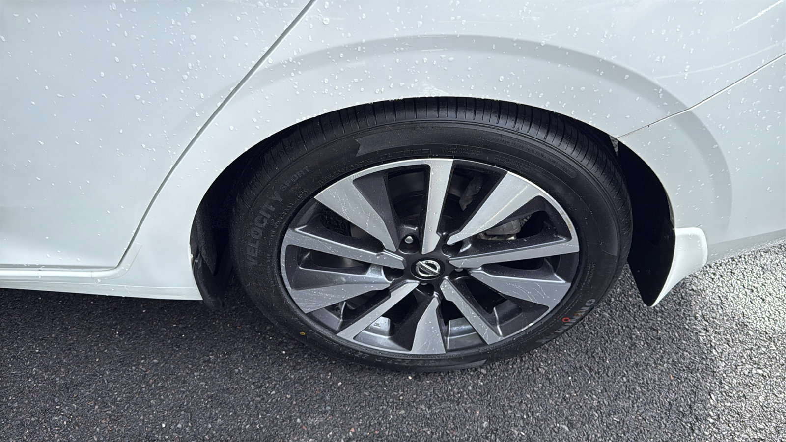 Used 2020 Nissan Sentra SV w/ SV Premium Package FWD image 22