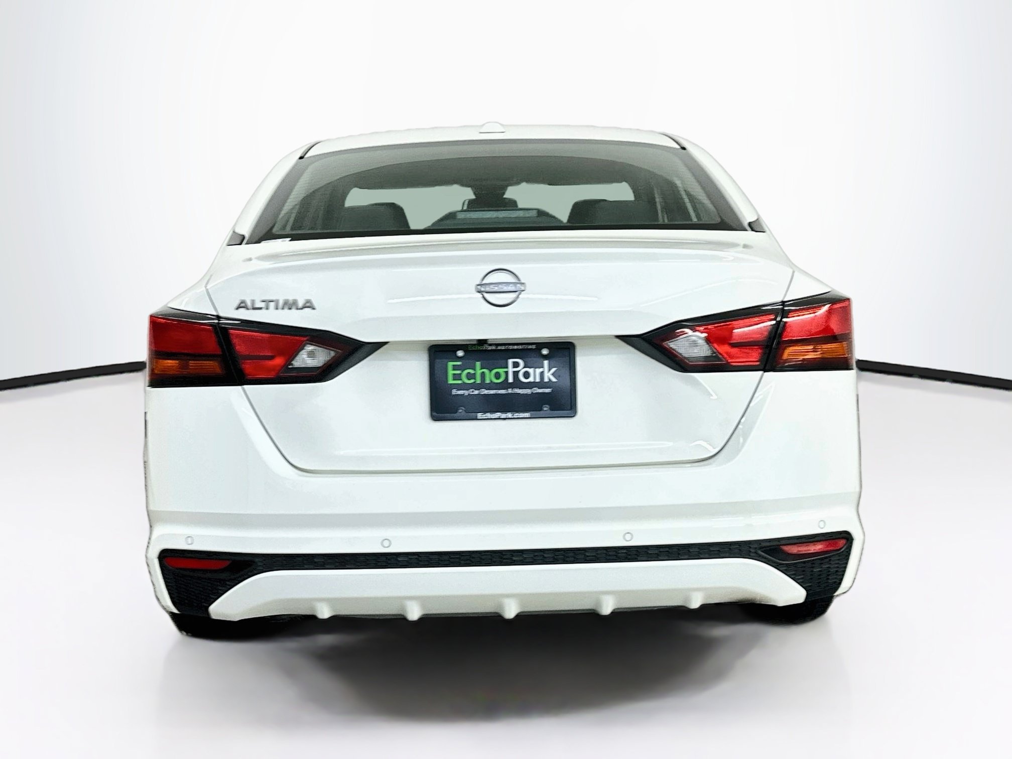 Used 2025 Nissan Altima 2.5 SV FWD image 7