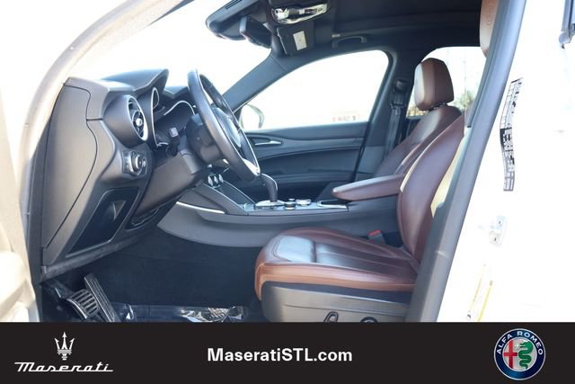Used 2023 Alfa Romeo Stelvio Ti image 11