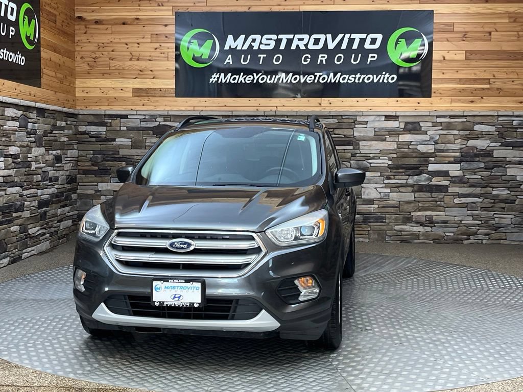 Used 2017 Ford Escape SE w/ SE Leather Comfort Package AWD/4WD image 8