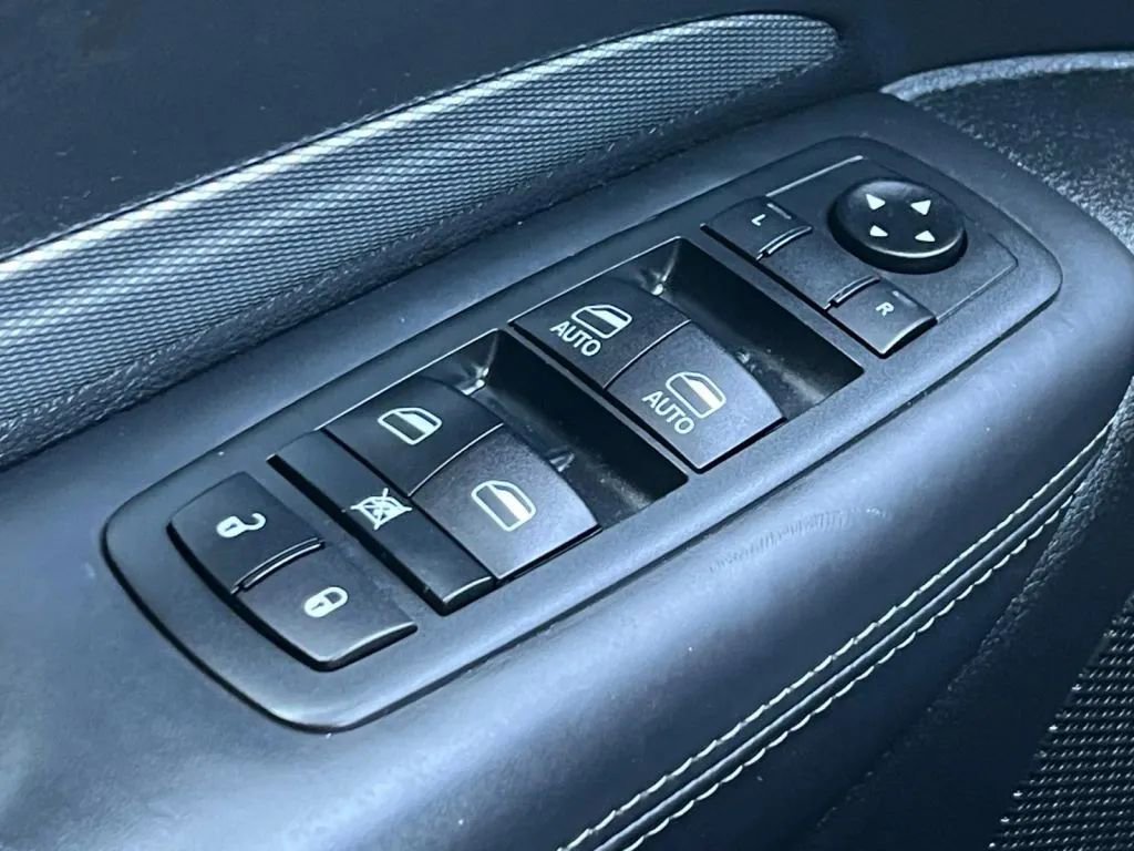 Used 2020 Dodge Durango R/T w/ Blacktop Package image 47