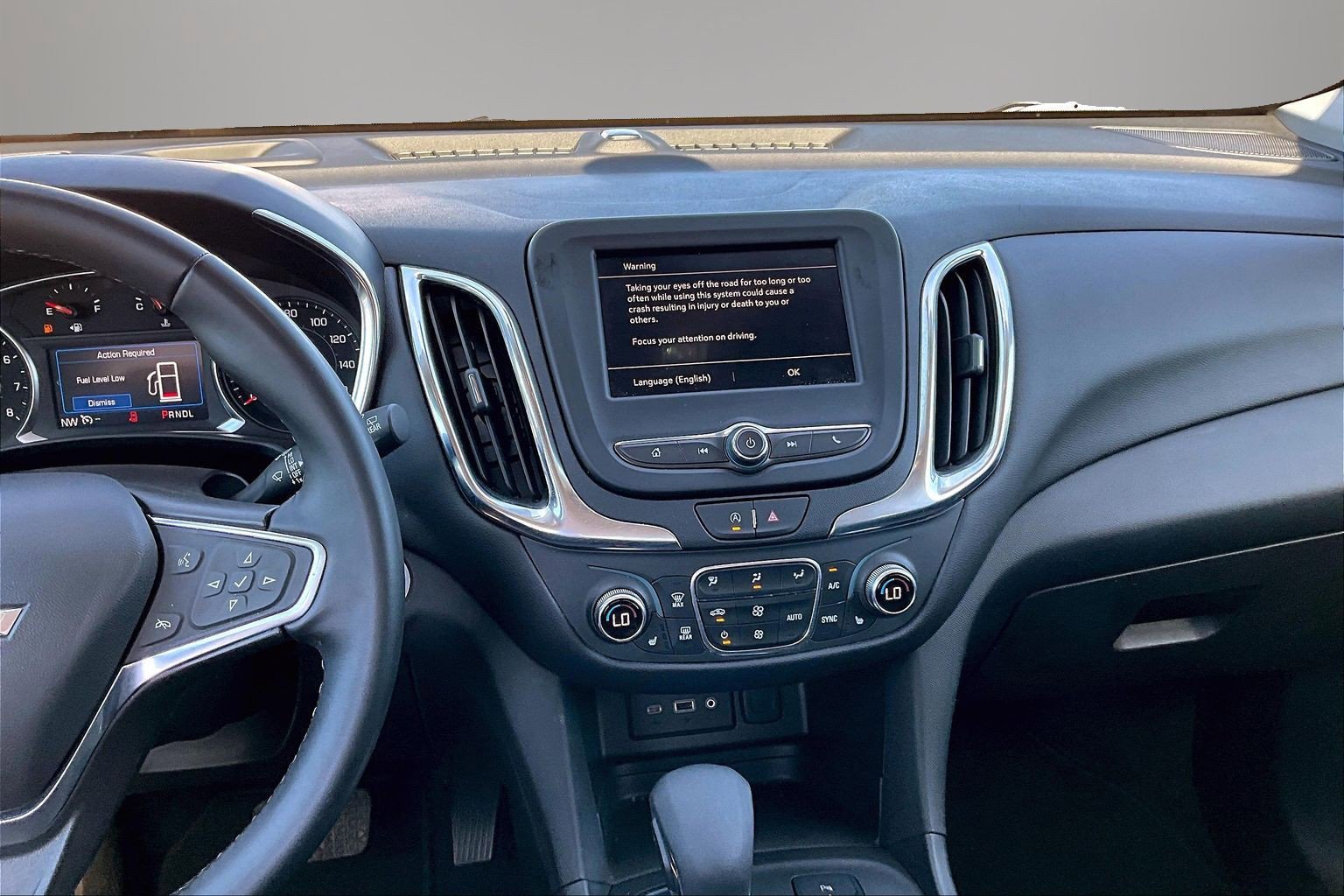 Used 2024 Chevrolet Equinox LT FWD image 9