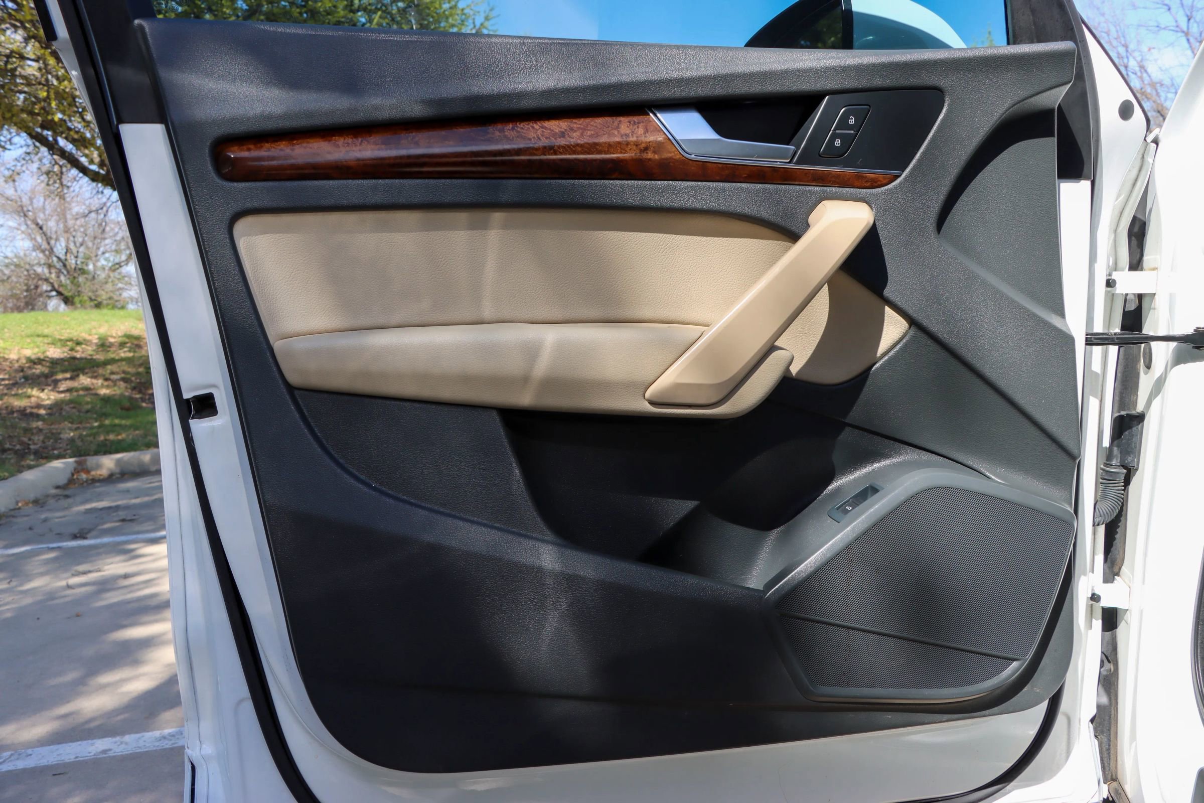 Used 2018 Audi Q5 2.0T Premium image 12