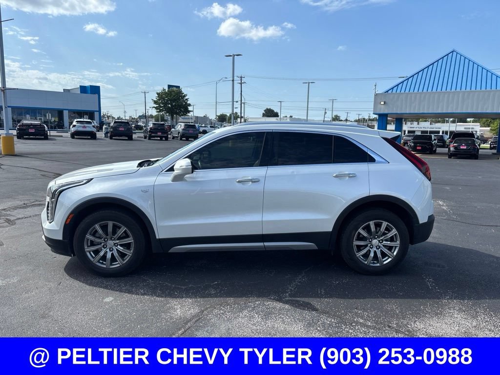 Used 2021 Cadillac XT4 Premium Luxury FWD image 4