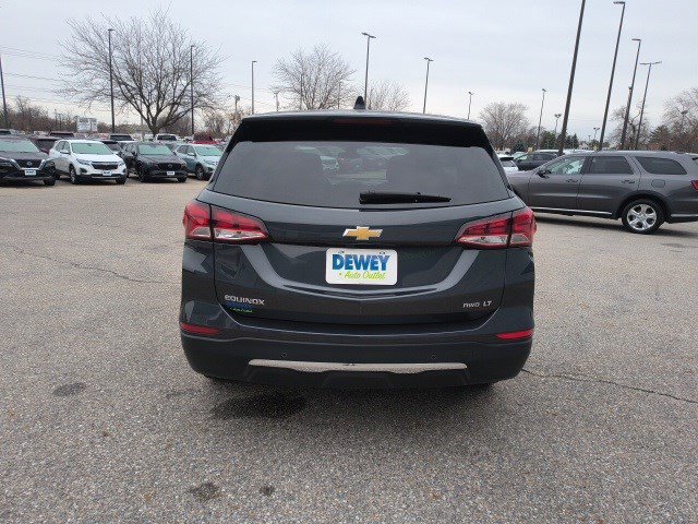 Used 2023 Chevrolet Equinox LT w/ Driver Convenience Package image 4