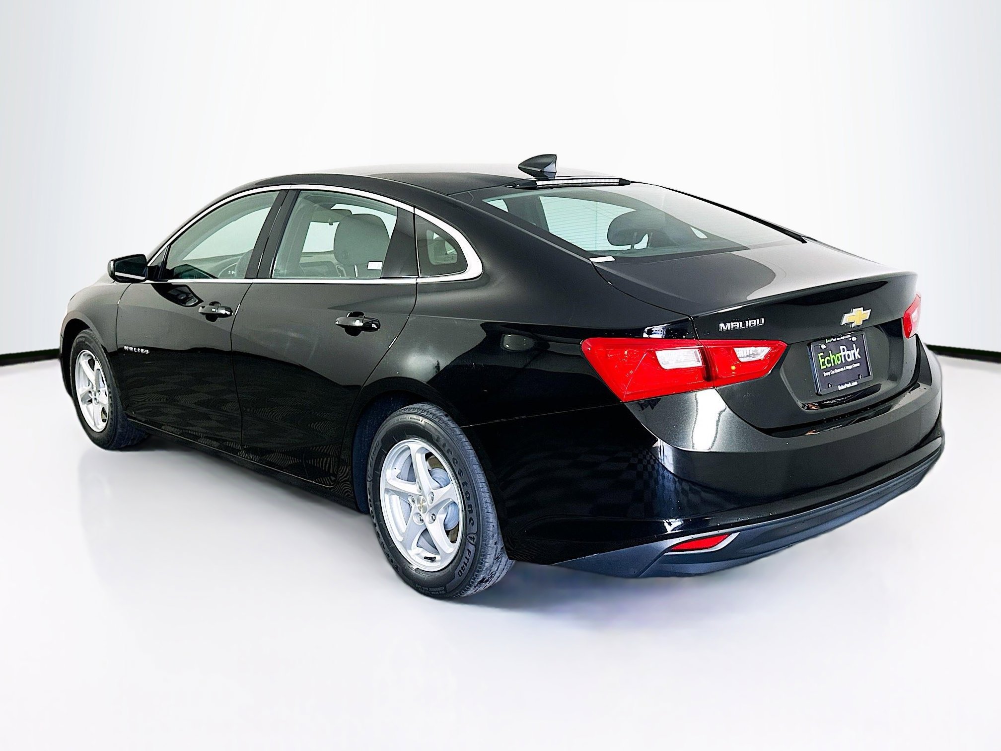Used 2018 Chevrolet Malibu LS image 5