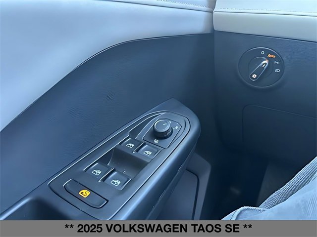 Used 2025 Volkswagen Taos SE image 23