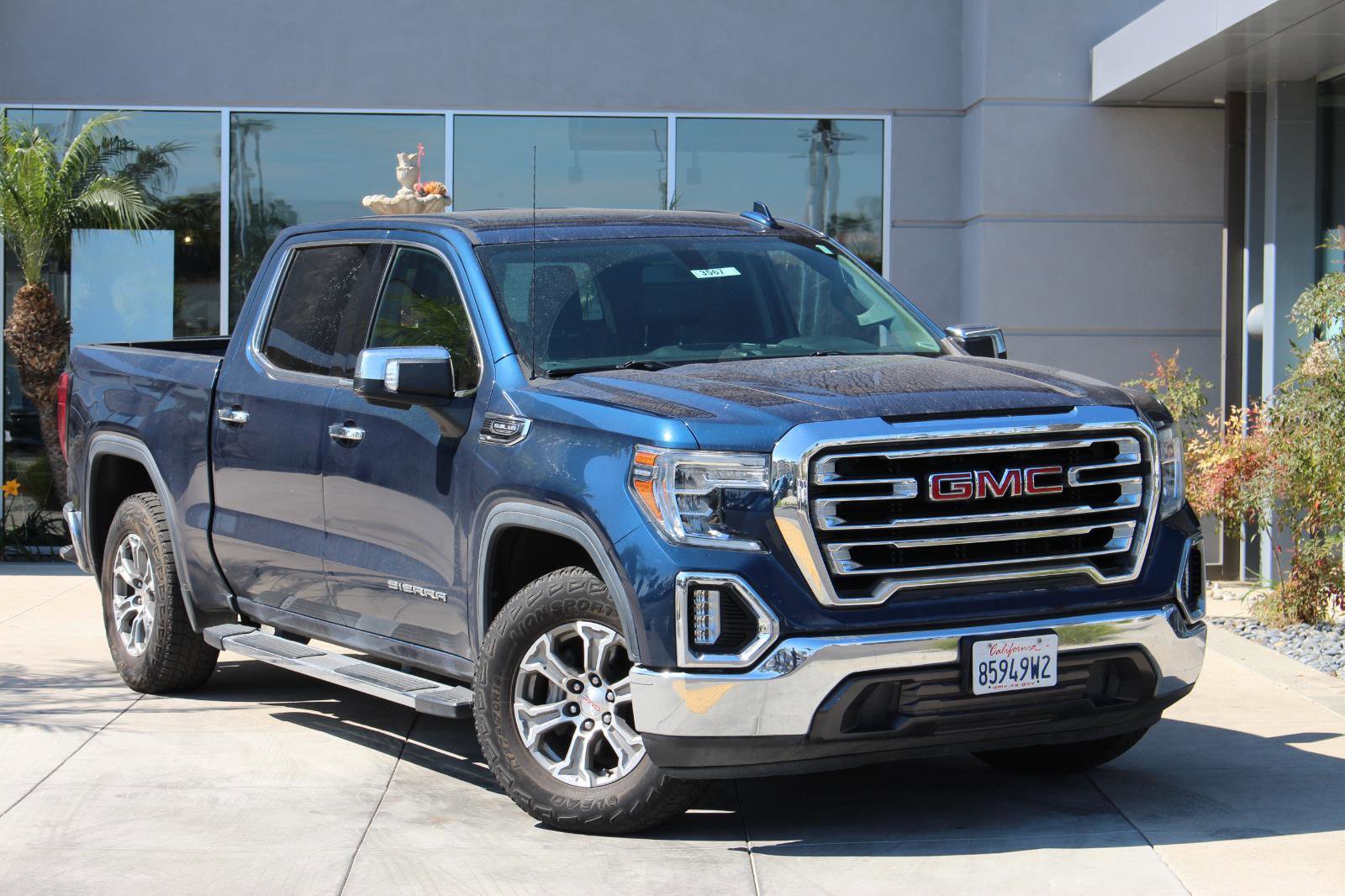 Used 2020 GMC Sierra 1500 SLT w/ SLT Convenience Package image 1