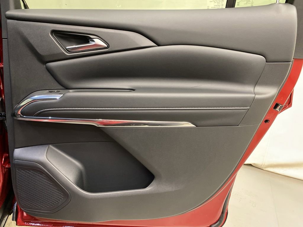 New 2026 Chevrolet Traverse LT w/ LPO, Floor Liner Package AWD/4WD image 13