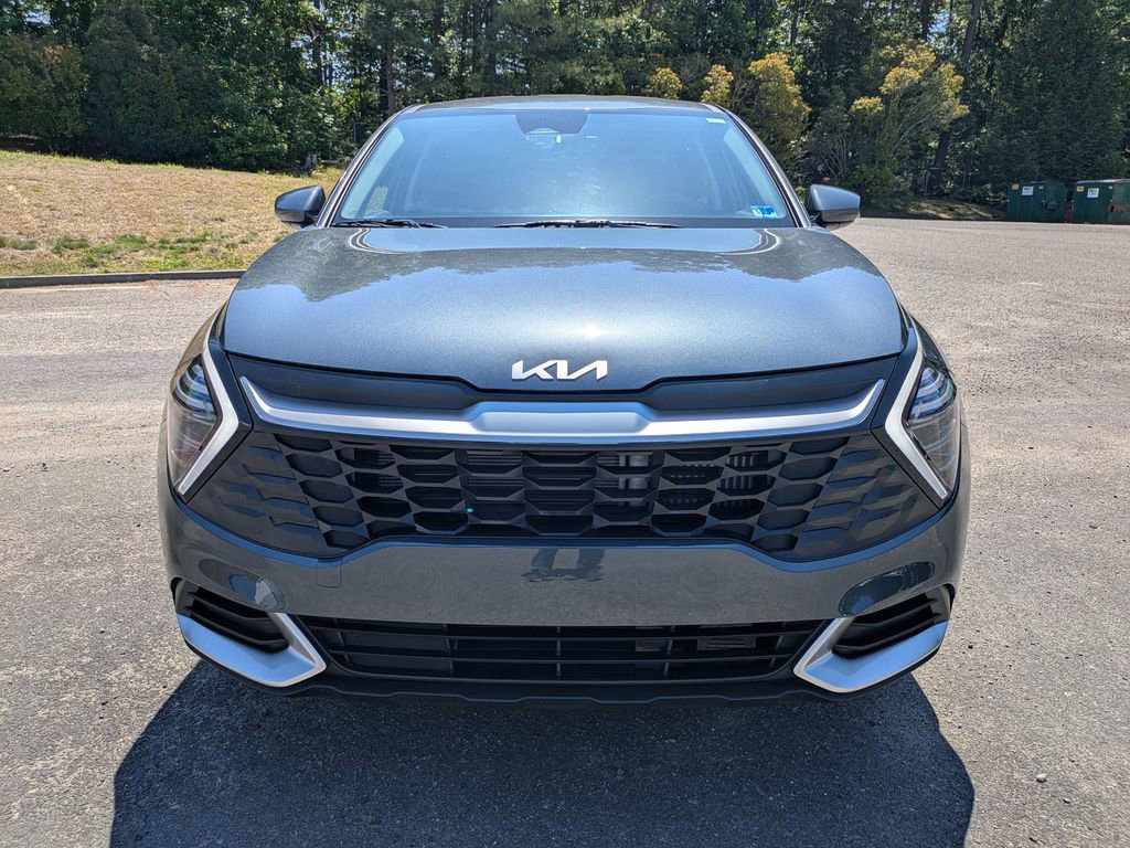 Used 2025 Kia Sportage LX FWD image 9