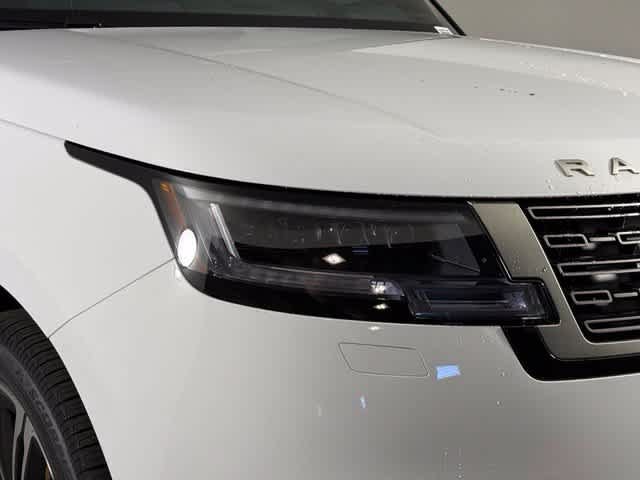 New 2027 Land Rover Range Rover Long Wheelbase SE AWD/4WD image 12