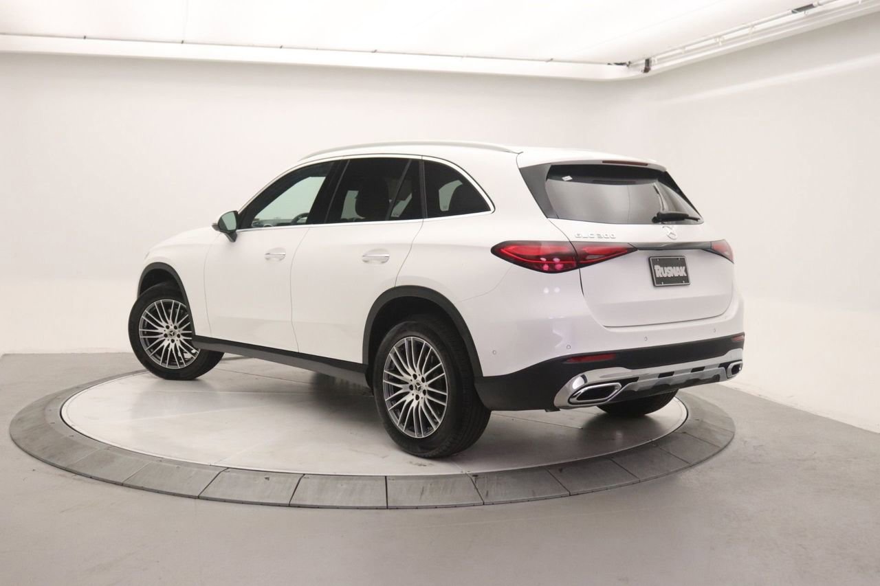 New 2026 Mercedes-Benz GLC 300 image 2