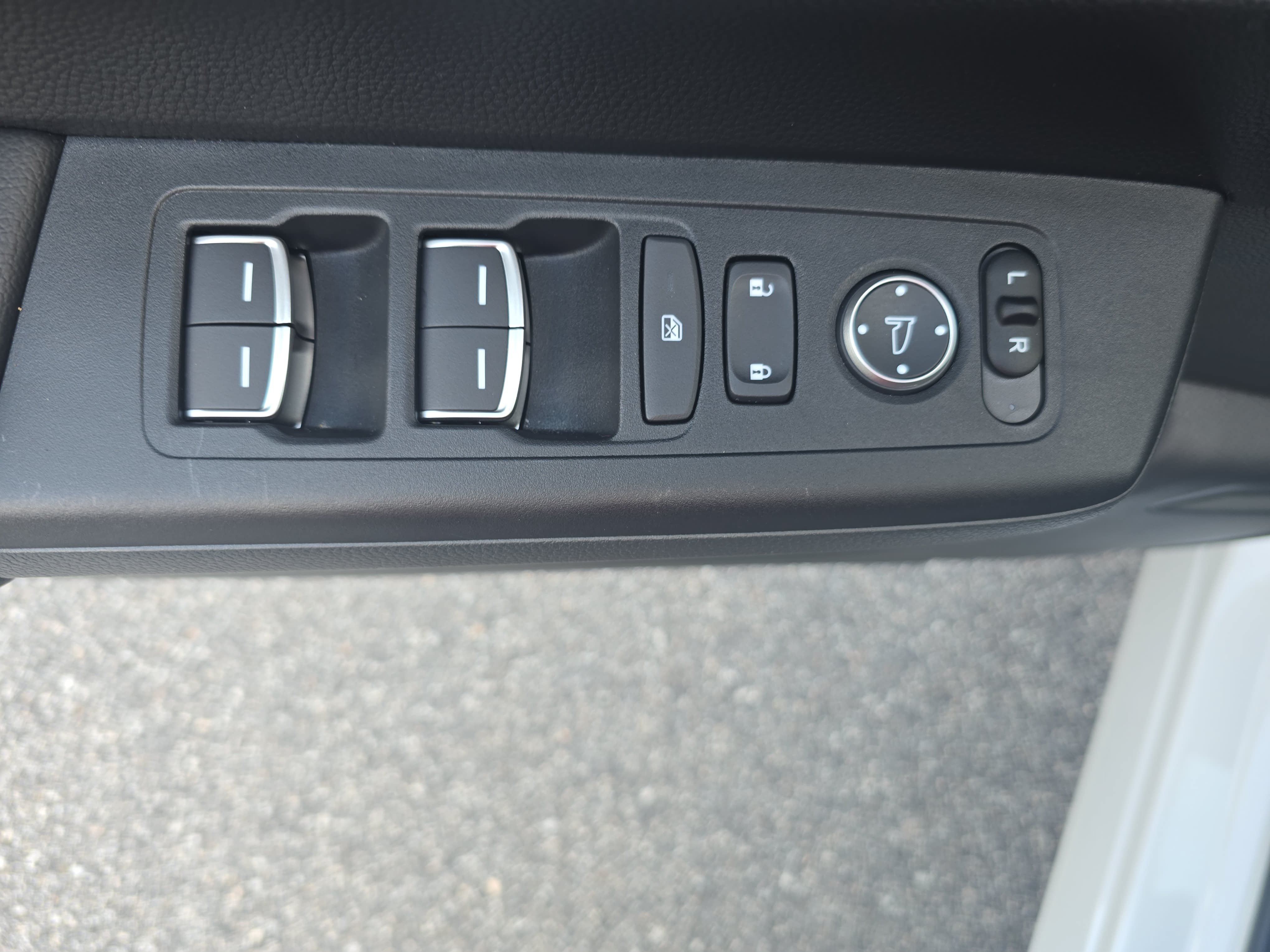 Used 2026 Honda CR-V Sport Touring image 27