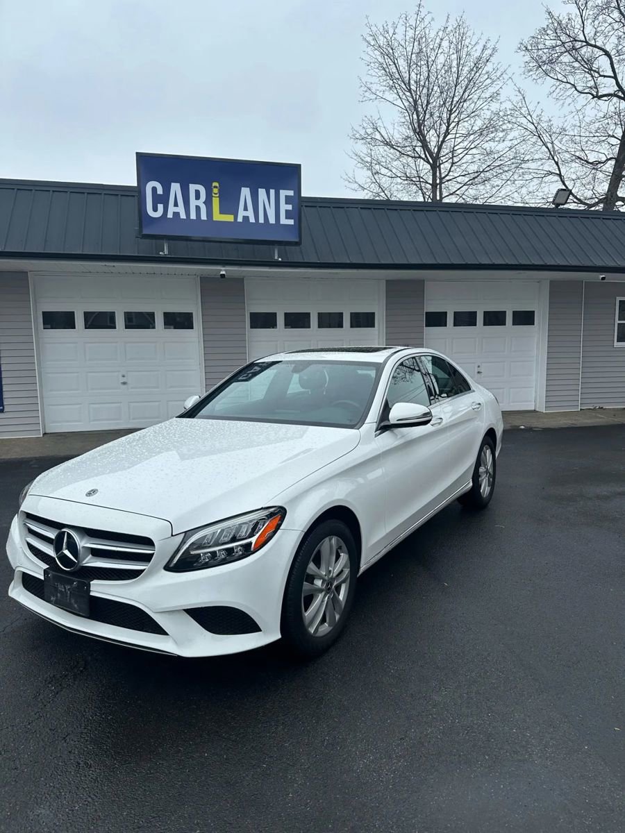 Used 2019 Mercedes-Benz C 300 4MATIC Sedan image 2
