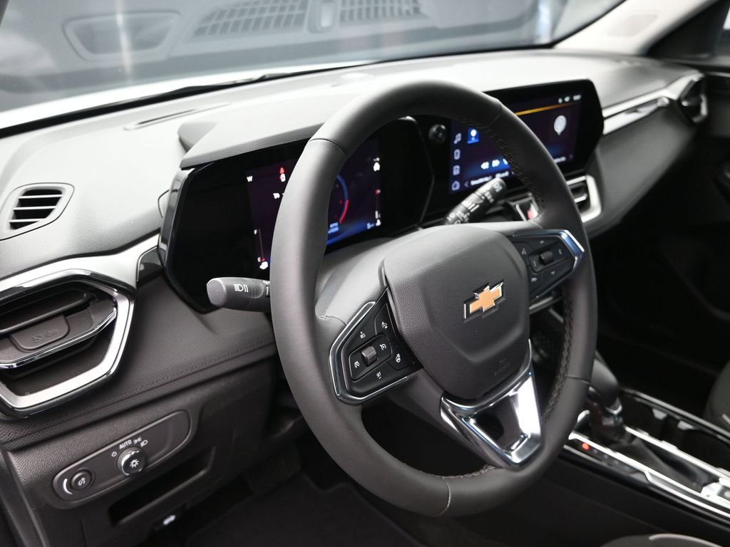 New 2026 Chevrolet TrailBlazer LT w/ LT Cold Weather Package FWD image 21