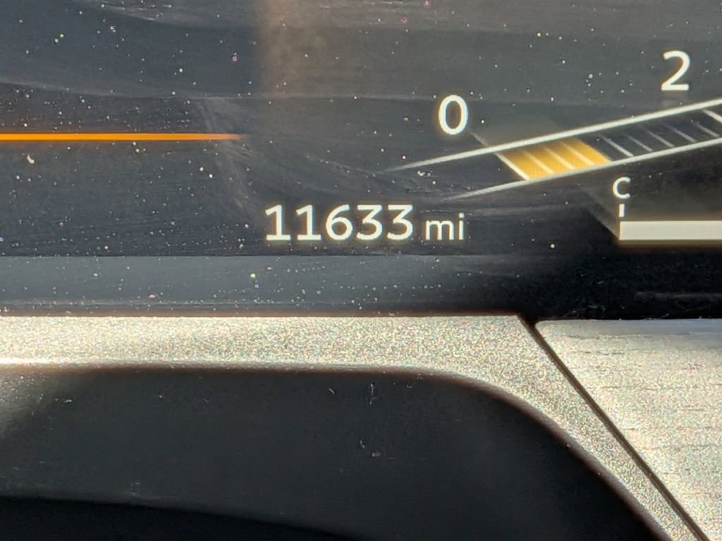 Used 2026 INFINITI QX80 4WD w/ Sport Exterior Package image 32