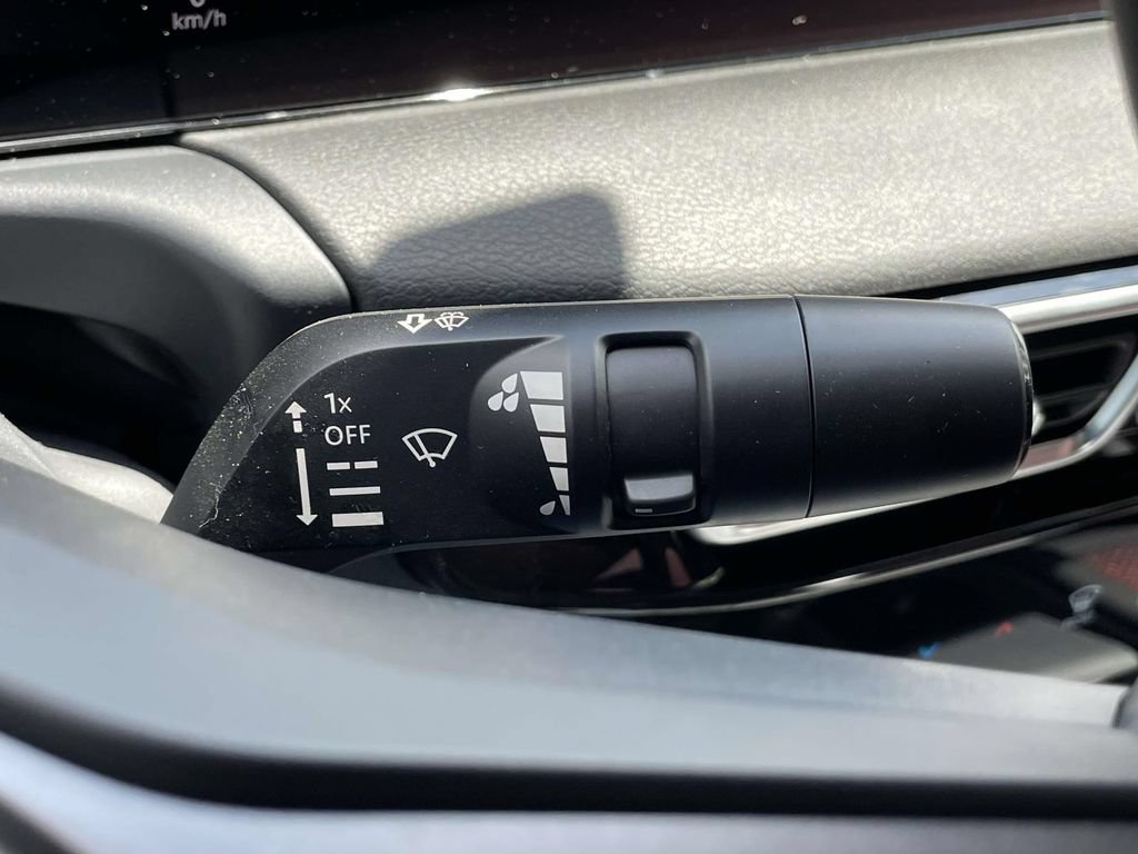 New 2026 Nissan Sentra SR w/ Floor Mat Package FWD image 22