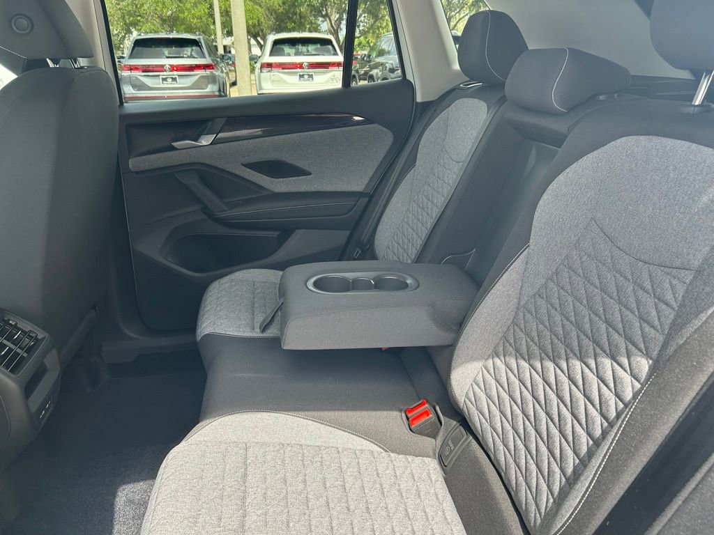 Used 2025 Volkswagen Tiguan S image 42