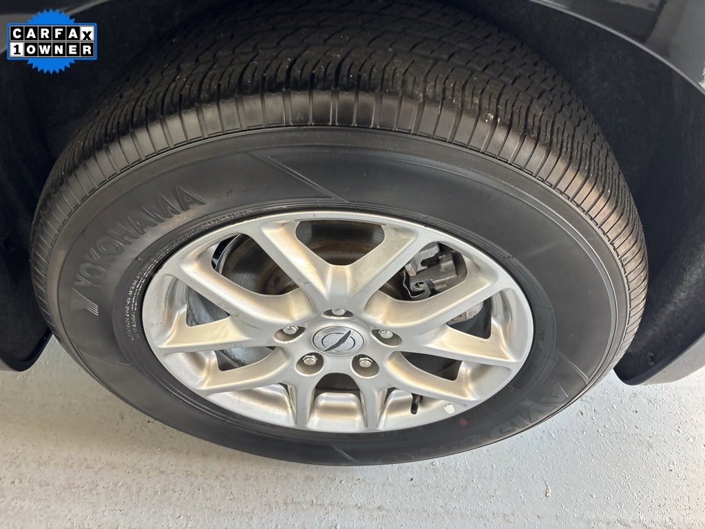 Used 2024 Chrysler Pacifica Touring-L image 9