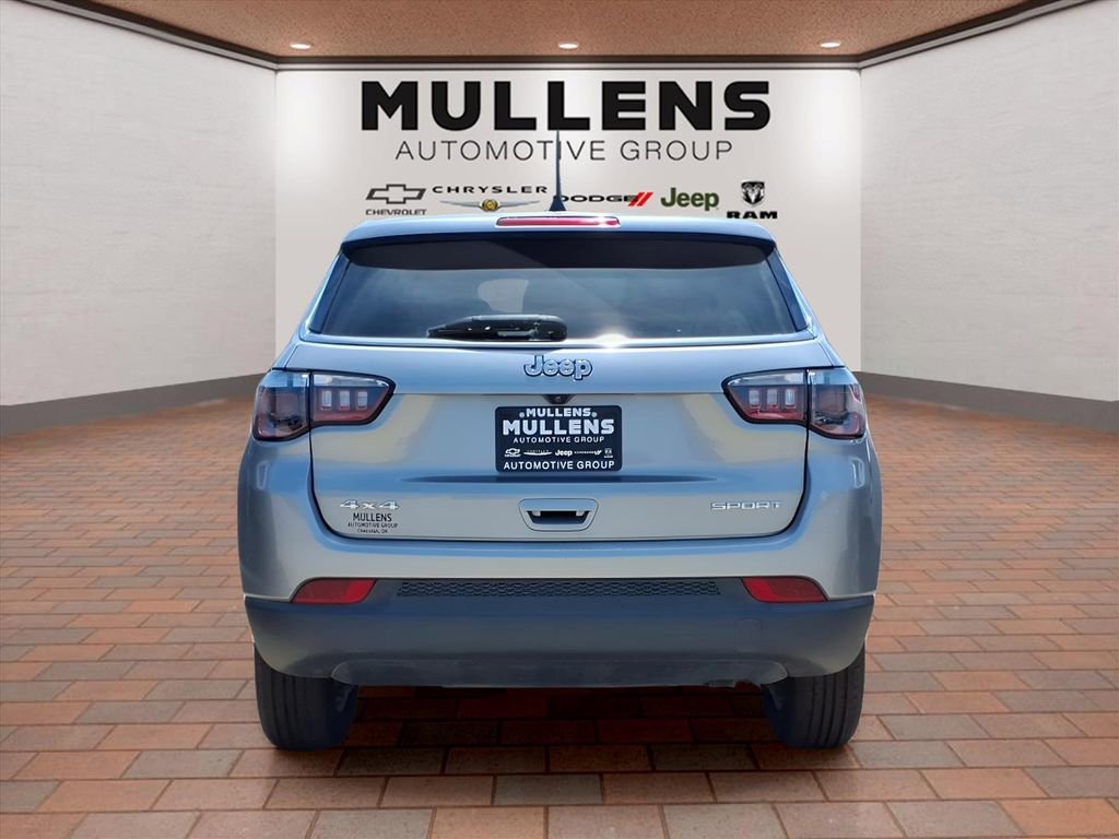 Used 2022 Jeep Compass Sport AWD/4WD image 5