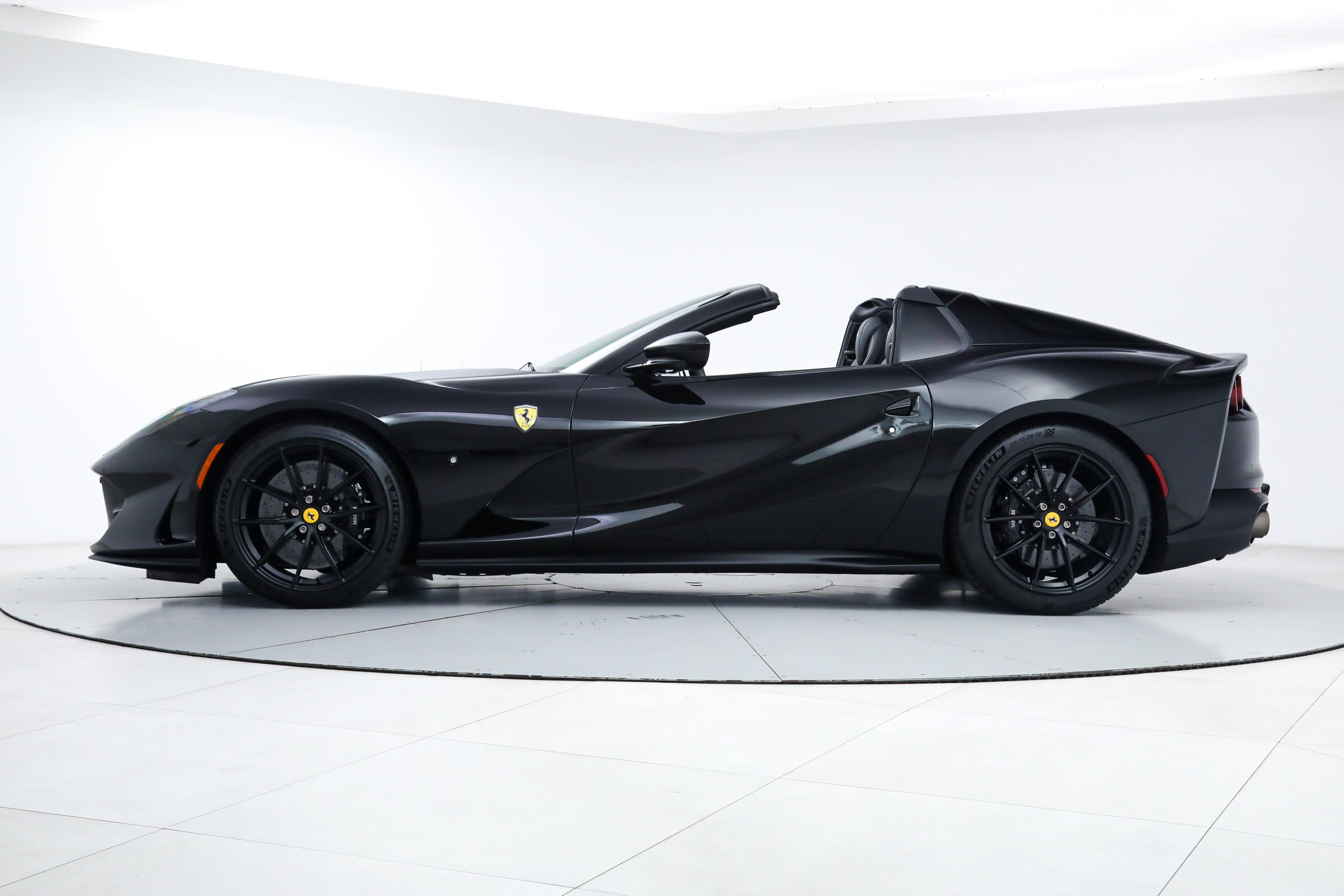 Certified 2021 Ferrari 812 GTS RWD image 4