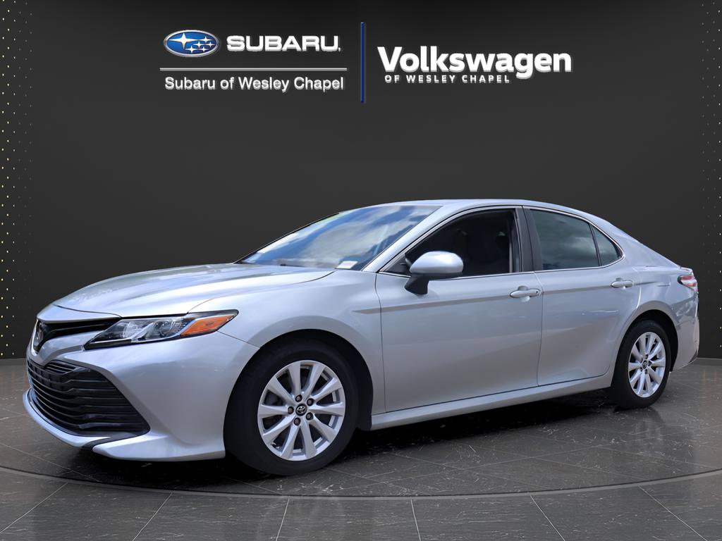 Used 2020 Toyota Camry LE FWD image 3