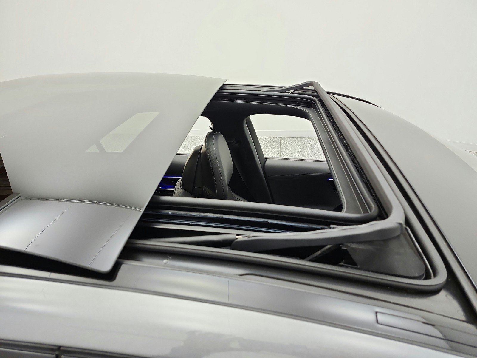 Used 2022 Mercedes-Benz C 300 Sedan image 17