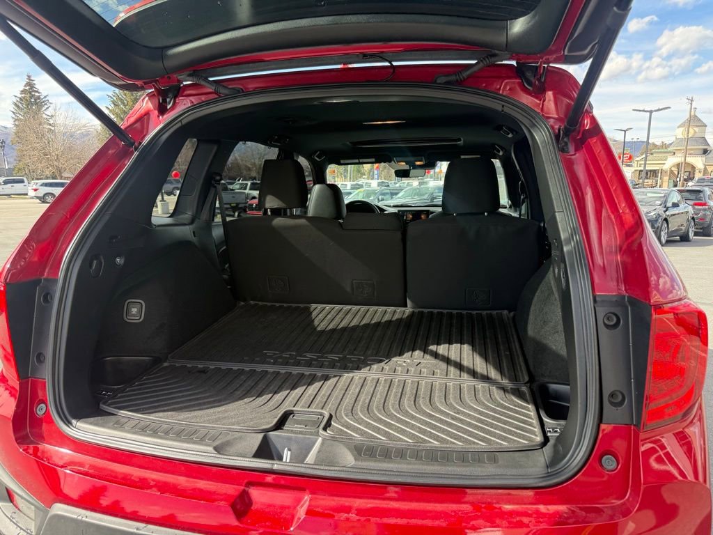 Used 2022 Honda Passport Elite image 18