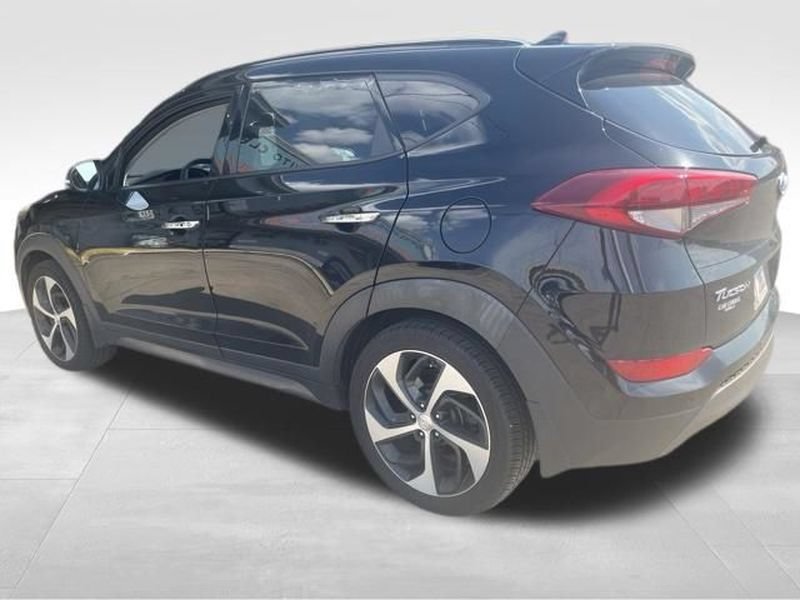 Used 2016 Hyundai Tucson Limited w/ Option Group 03 AWD/4WD image 4
