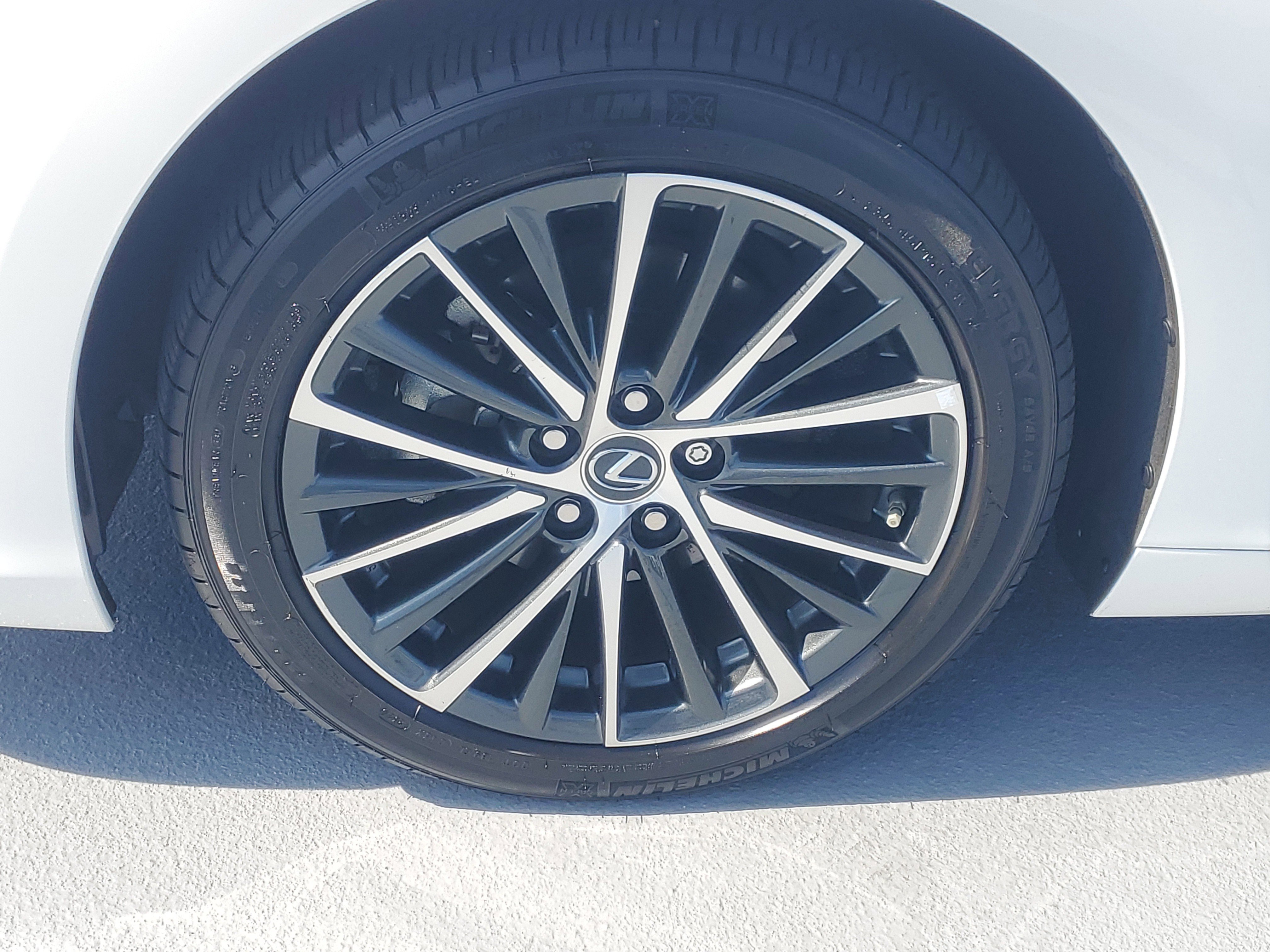 Used 2025 Lexus ES 350 w/ Premium Package FWD image 5