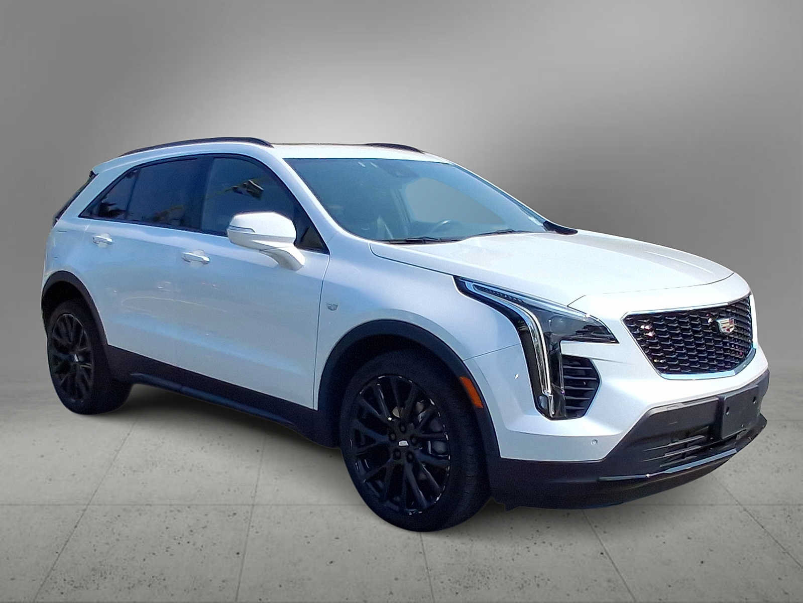 Used 2023 Cadillac XT4 Sport AWD/4WD image 2