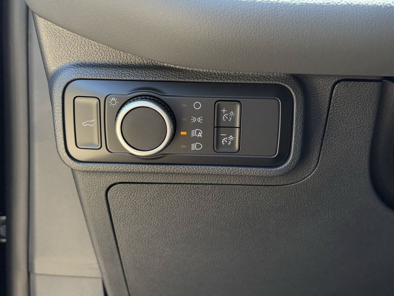 New 2026 Ford Explorer Active AWD/4WD image 22