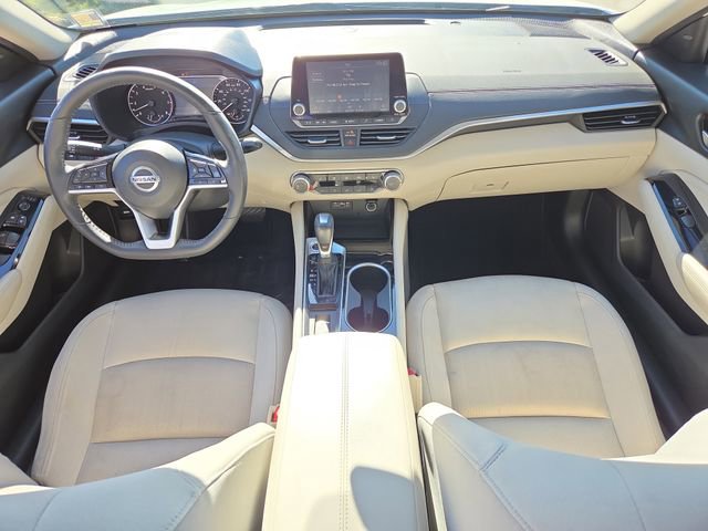 Used 2021 Nissan Altima 2.5 SV w/ SV Premium Package image 13