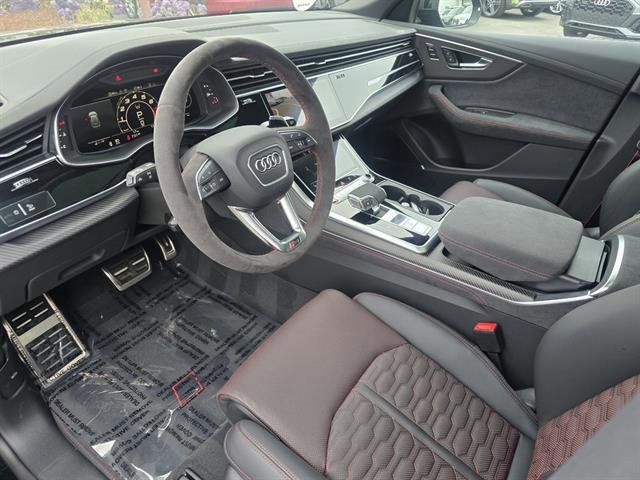 New 2025 Audi RS Q8 performance image 12