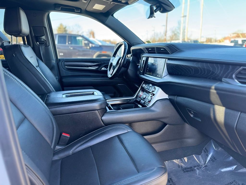 Used 2021 GMC Yukon Denali w/ Denali Ultimate Package image 11