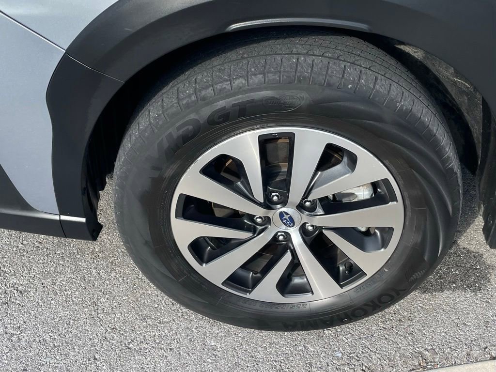 Used 2024 Subaru Outback Premium AWD/4WD image 29