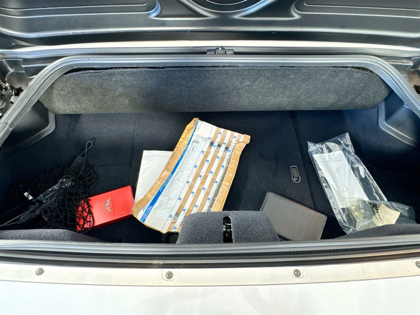 Used 2002 Chevrolet Corvette Convertible w/ Preferred Equipment Group2 image 21