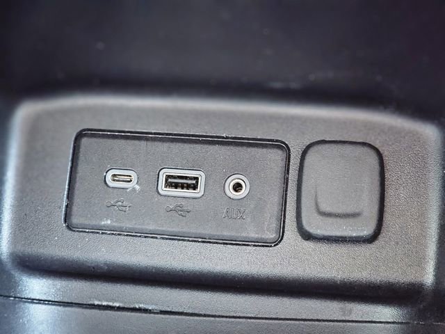 Used 2022 Chevrolet Equinox LS w/ LS Convenience Package image 25