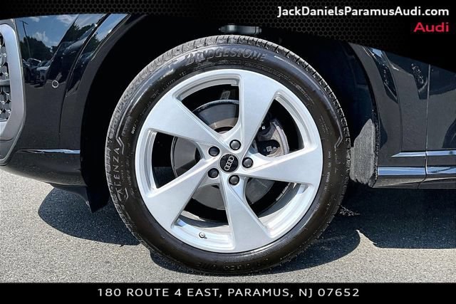 Used 2025 Audi Q5 Premium Plus w/ Premium Plus AWD/4WD image 8