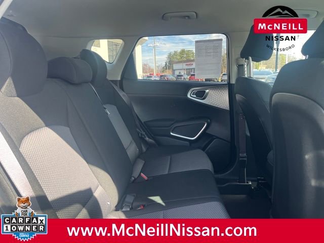 Used 2023 Kia Soul LX image 14