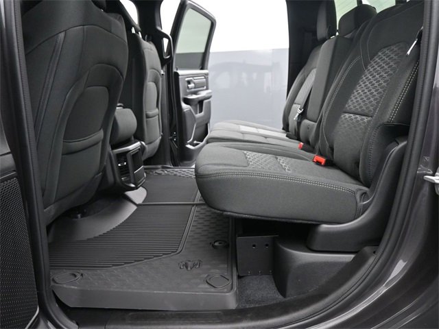 New 2026 RAM 1500 4x4 Crew Cab image 13