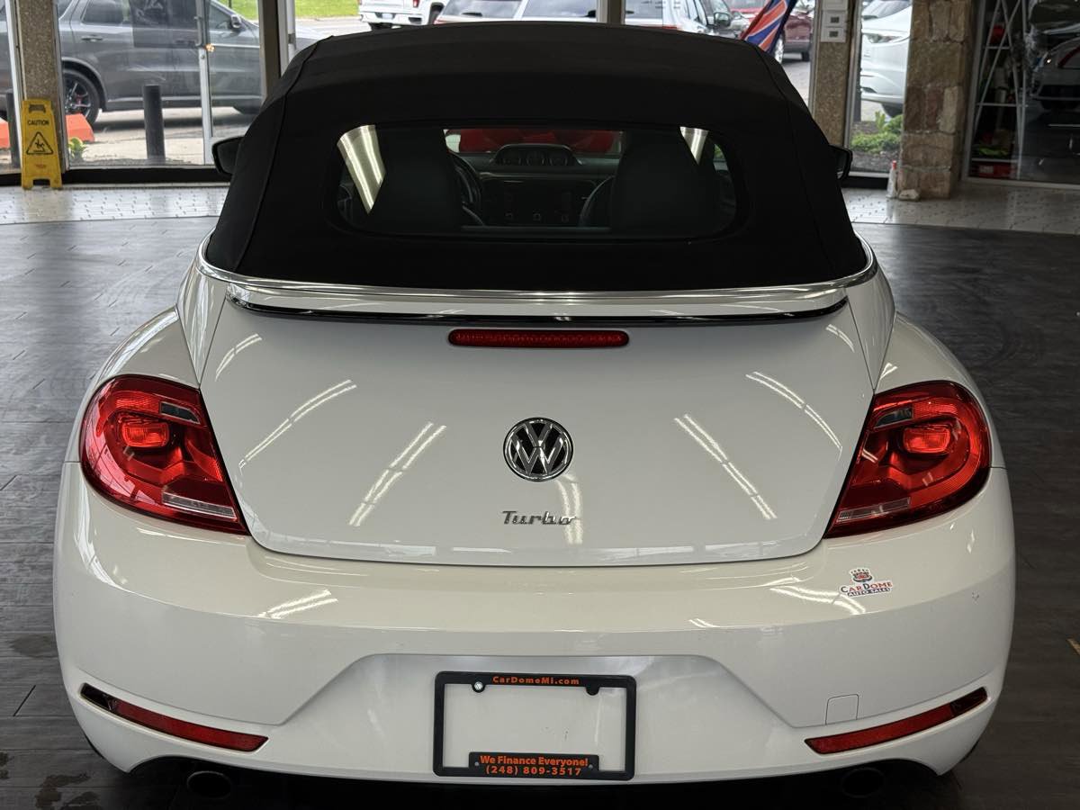 Used 2014 Volkswagen Beetle R-Line FWD image 12