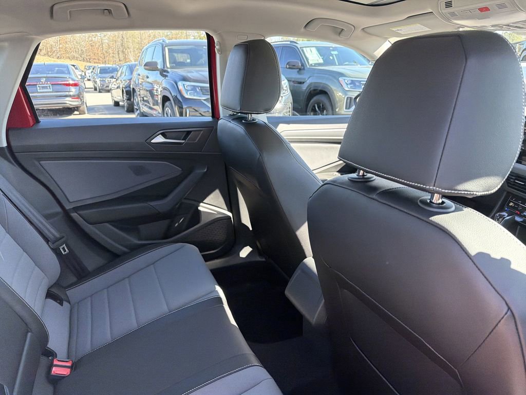 New 2026 Volkswagen Jetta SE image 18