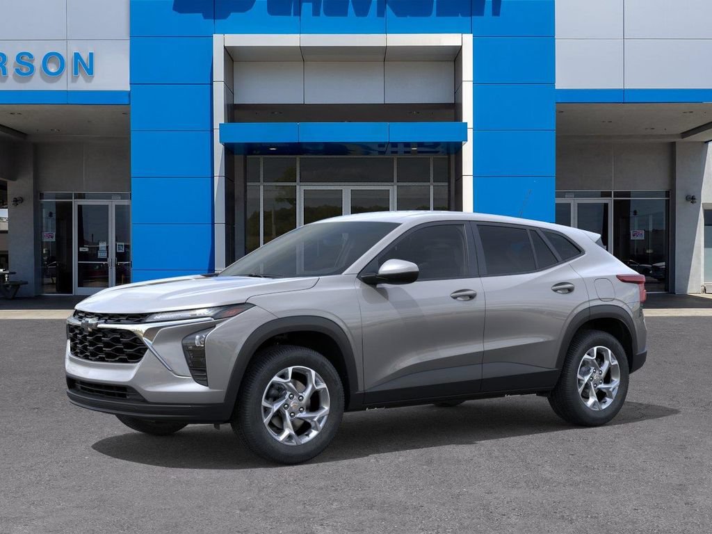 New 2026 Chevrolet Trax LS w/ LS Convenience Package FWD image 2