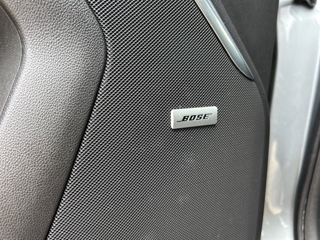 Used 2025 GMC Yukon XL Denali RWD image 18